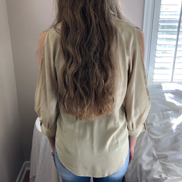 Solddd Outtt - Picture 4 of 4